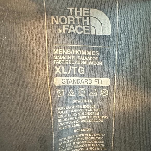 Set of 2 - The North Face Men XL Mountain Logo Short sleeve T-Shirts - Picture 5 of 12